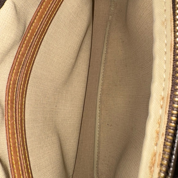 Louis Vuitton monogram reporter bag - Picture 6 of 10